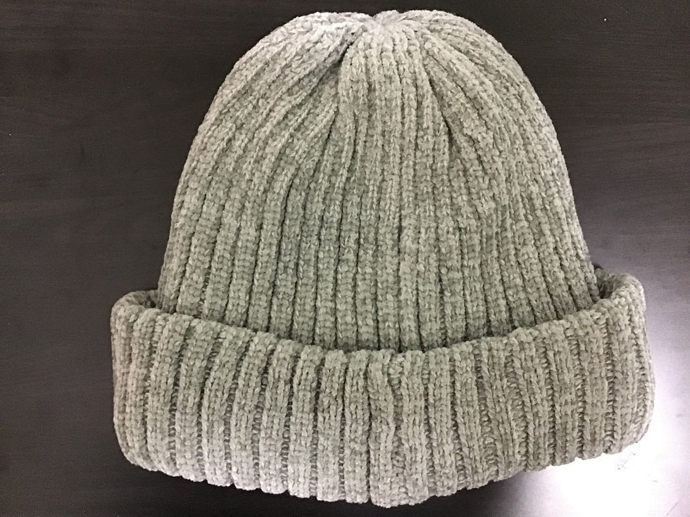 楽天市場のニット帽子購入レビュー：1440円・送料無料・グレーの万能カラー