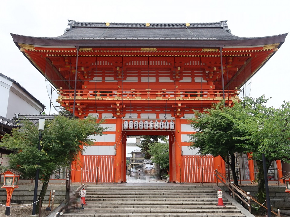 京都・八坂神社の初詣2026完全ガイド：混雑回避・アクセス・午年・節分祭まで