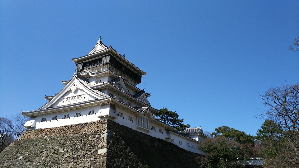 第37回選抜女子駅伝北九州大会のスタート地点・小倉城