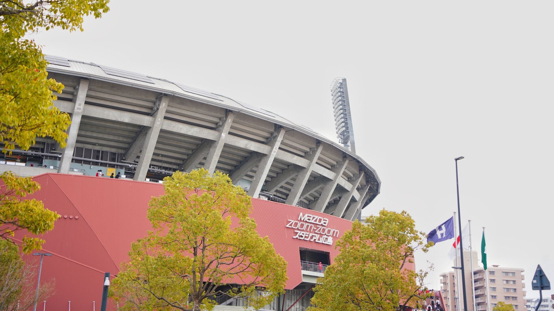 マツダスタジアム（広島東洋カープ本拠地）の外観｜スカパー！プロ野球セットでカープ主催試合が視聴できるイメージ画像